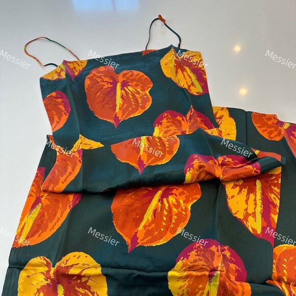 Reformation Frankie Silk Dress in Daiquiri - Picture 4 of 12